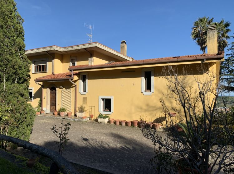 Villa in vendita, viale Vincenzo de Filippis, De Filippis, Catanzaro