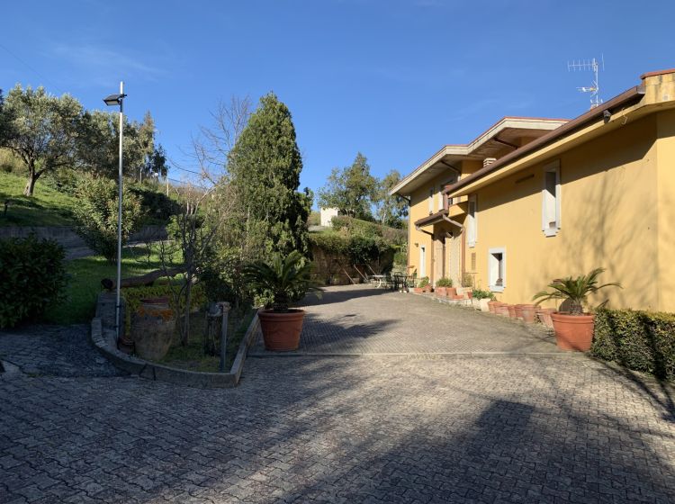 Villa, via Leonardo di Bona  7, De Filippis, Catanzaro