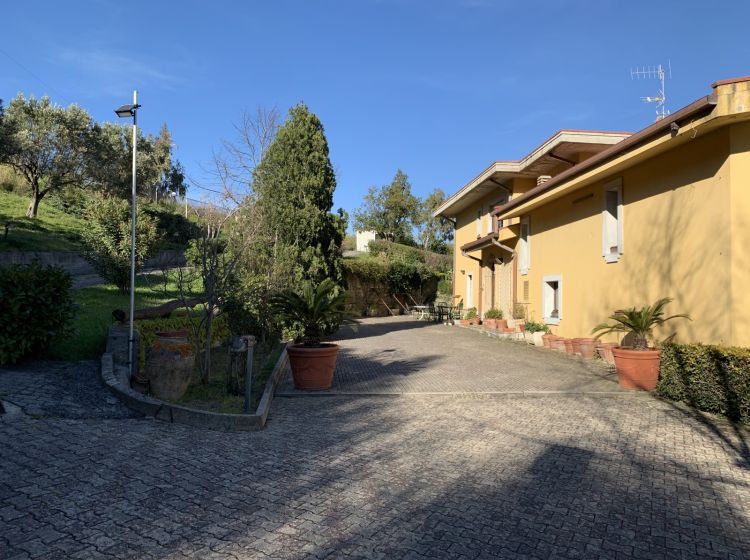 Villa in vendita, viale Vincenzo de Filippis, De Filippis, Catanzaro