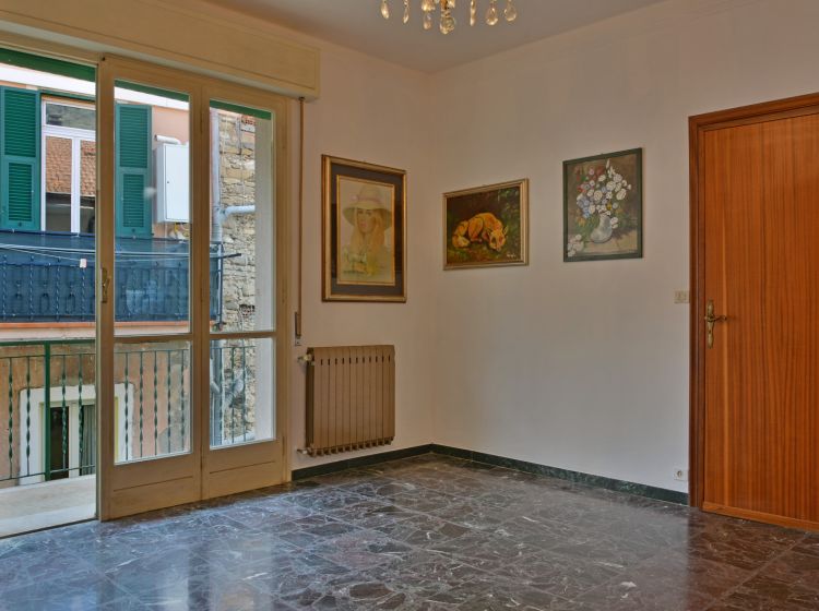 Quadrilocale in vendita, via Dante Alighieri  21, Dolceacqua