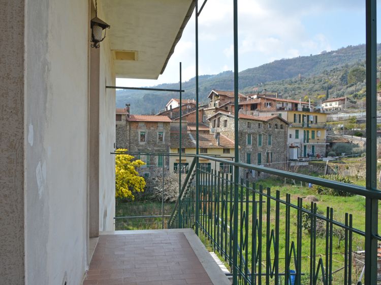 Quadrilocale in vendita, via Dante Alighieri  21, Dolceacqua
