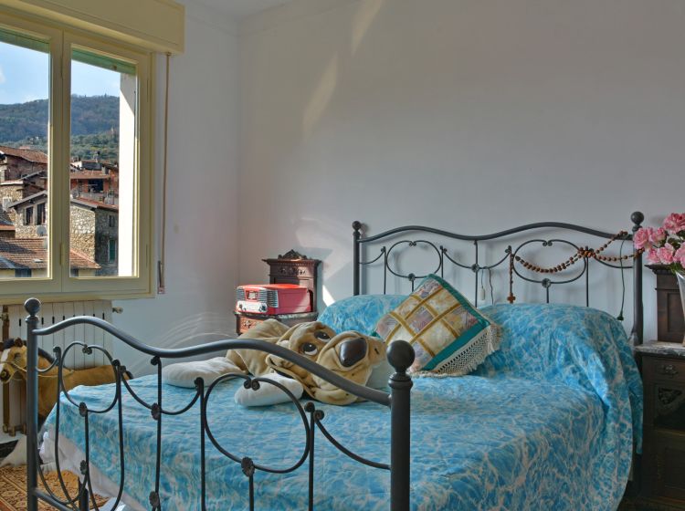 Quadrilocale in vendita, via Dante Alighieri  21, Dolceacqua