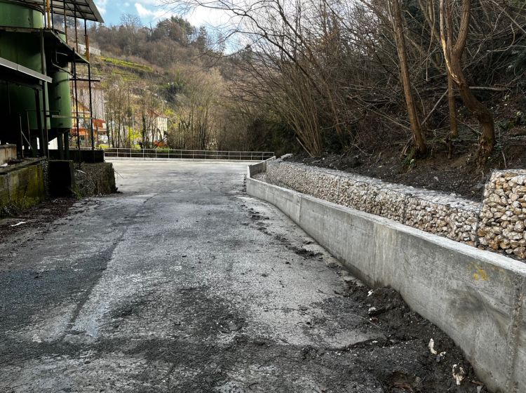 Capannone in vendita, via Trieste, Paveto, Mignanego