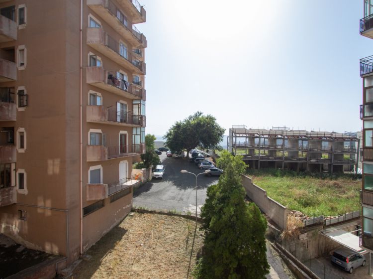 Quadrilocale in vendita, viale Vincenzo de Filippis  68, De Filippis, Catanzaro