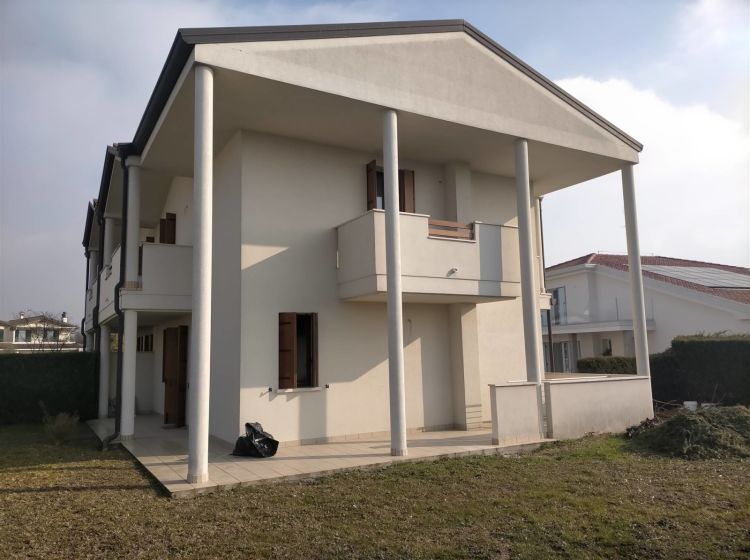 Villa, via Tito Livio, Abano Terme