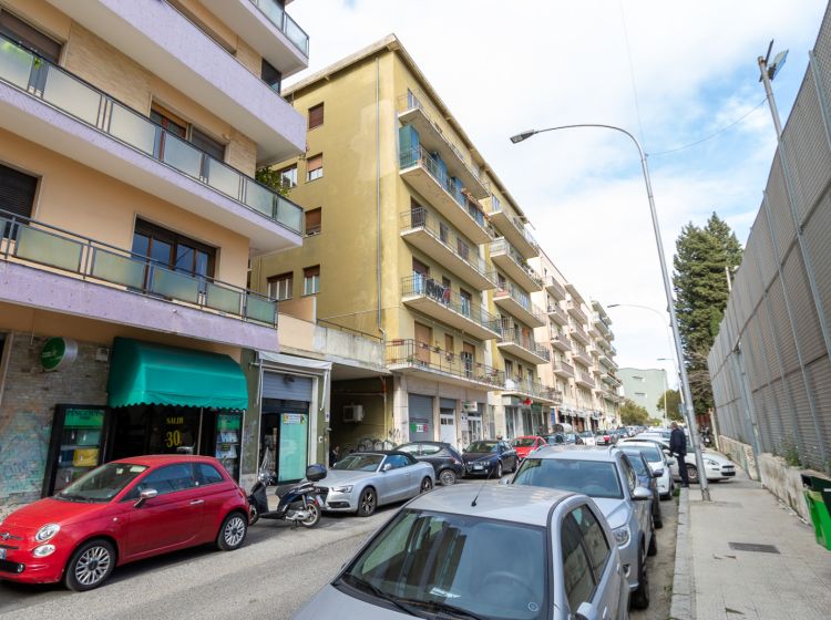 Box / Garage in vendita, via Melchiorre Jannelli  17, San Leonardo, Catanzaro