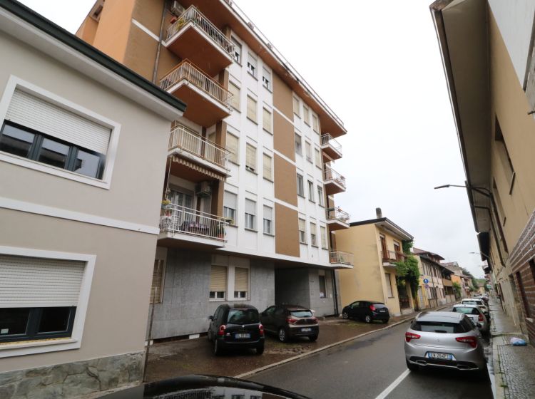 Bilocale in vendita, via Alessandro Volta 40, Turbigo