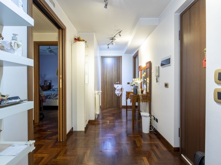 Quadrilocale in vendita, via Gasperina  137, Anagnina, Roma