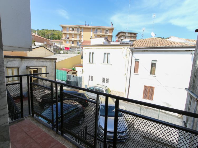 Trilocale in vendita, via F. Cilea, Sant'Elia, Catanzaro