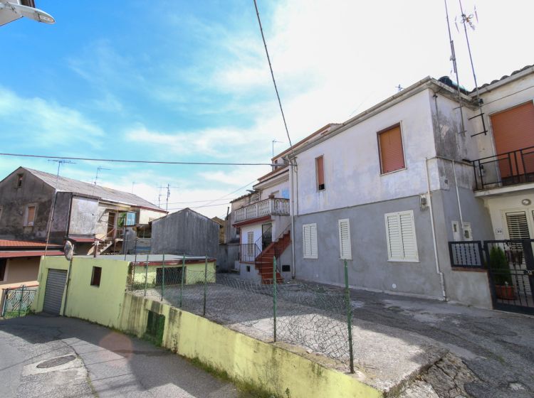 Trilocale in vendita, via F. Cilea, Sant'Elia, Catanzaro