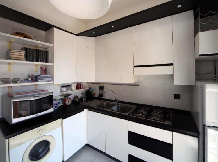 Bilocale in vendita, via Ausonia  26, Circonvallazione, Genova