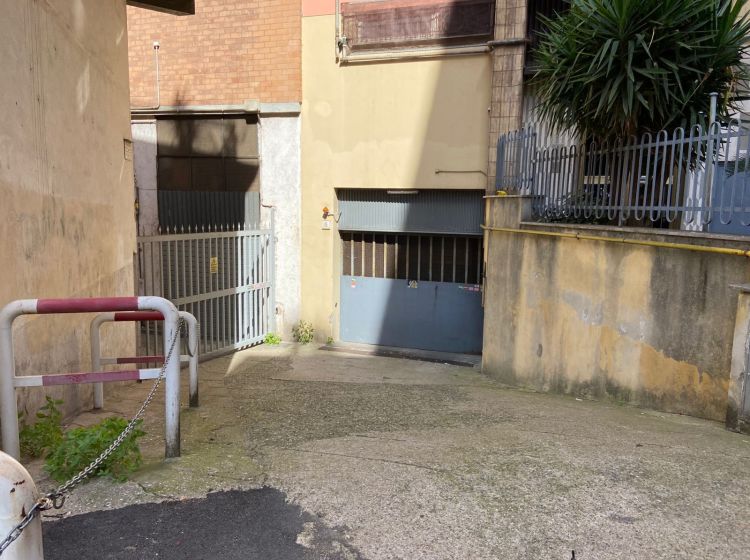 Box / Garage in vendita, via Cesare Algranati  8, Monti Tiburtini, Roma