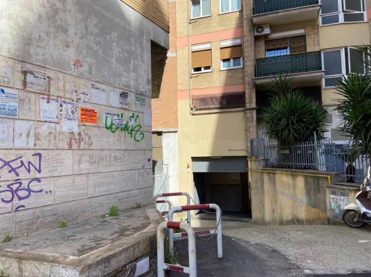 Box / Garage in vendita, via Cesare Algranati  8, Monti Tiburtini, Roma
