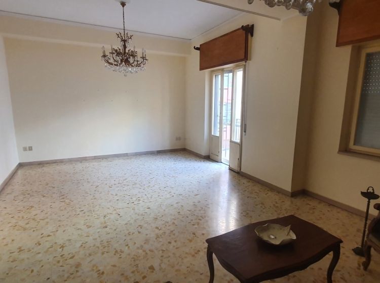 Trilocale in vendita, via Nicola Furnari 7, Centro Storico, Reggio Calabria
