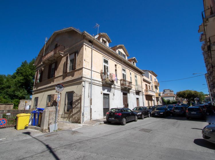 Trilocale in vendita, via Ettore Vitale, Pontegrande, Catanzaro