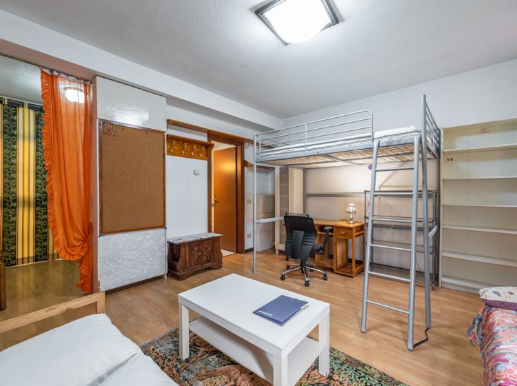 Monolocale in vendita, via Trieste, Piazza Mazzini, Padova