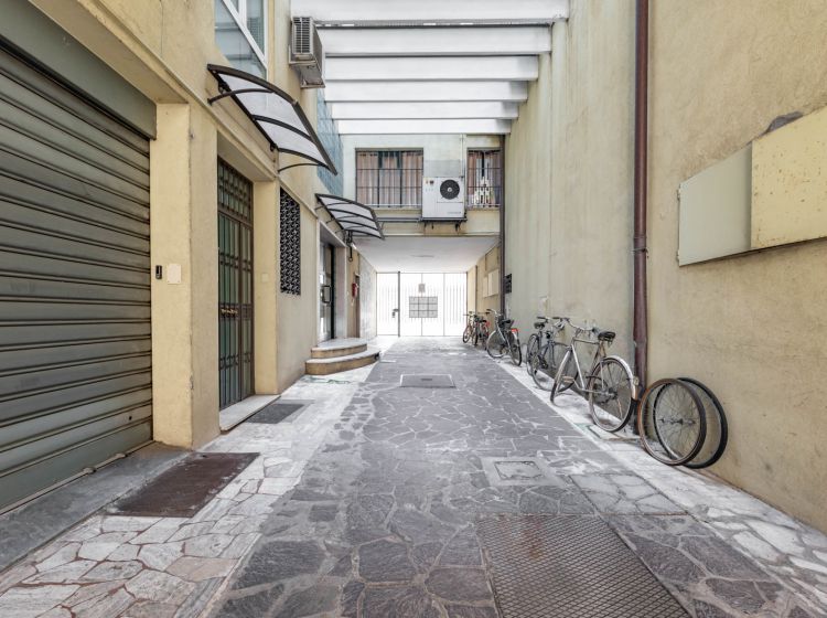 Monolocale in vendita, via Trieste, Piazza Mazzini, Padova