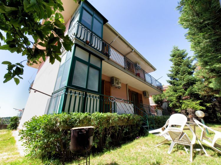 Villa in vendita, via Giacomo Matteotti, Aci Sant'antonio