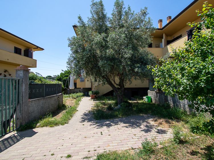 Villa in vendita, via Italo Balbo, Montepaone Lido, Montepaone