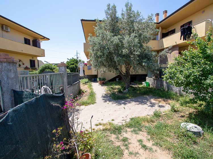 Villa in vendita, via Italo Balbo, Montepaone Lido, Montepaone