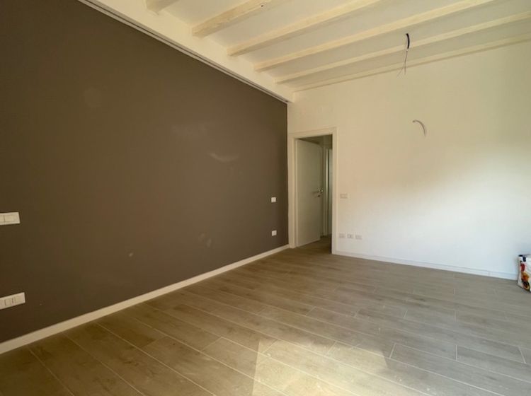 Bilocale in vendita, via Varesina 61, Portello, Milano