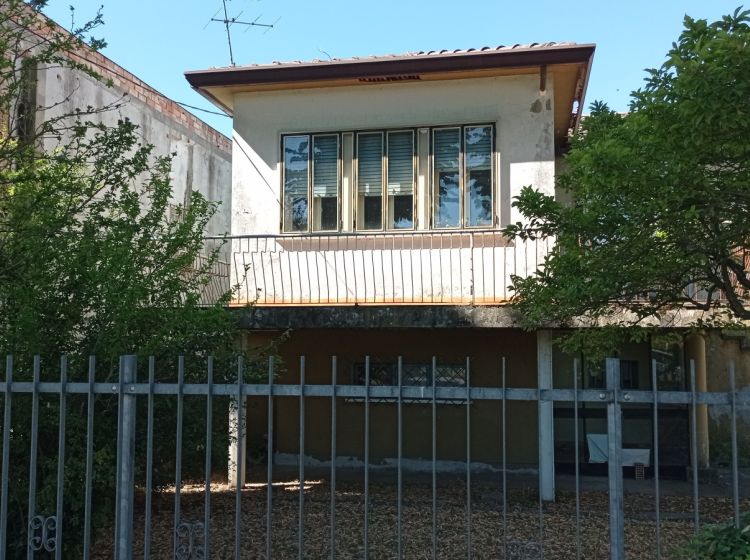 Villa in vendita, via Stazione, Abano Terme