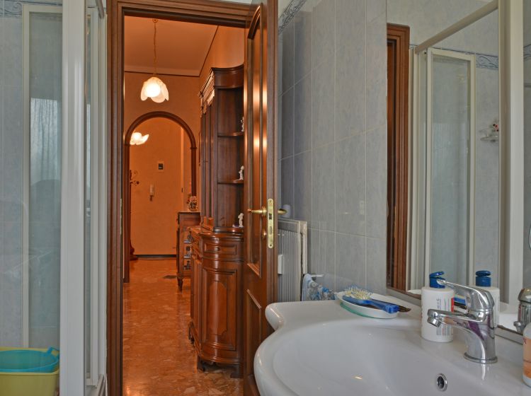 Trilocale in vendita, via Lago Figoi  9, Sestri Ponente, Genova