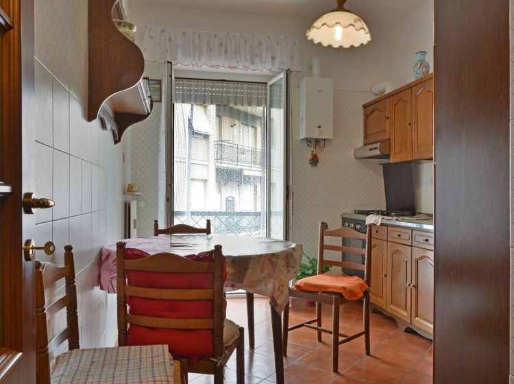 Trilocale in vendita, via Lago Figoi  9, Sestri Ponente, Genova