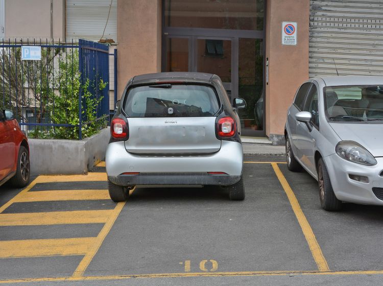 Trilocale in vendita, via Lago Figoi  9, Sestri Ponente, Genova
