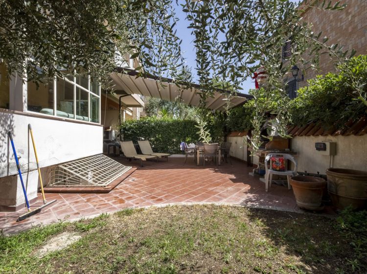 Villa in vendita, via delle Vigne di Morena  49, Anagnina, Roma