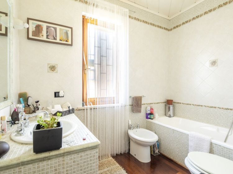 Villa in vendita, via delle Vigne di Morena  49, Anagnina, Roma