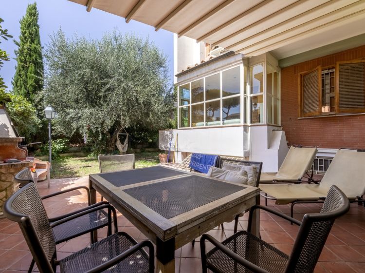 Villa in vendita, via delle Vigne di Morena  49, Anagnina, Roma