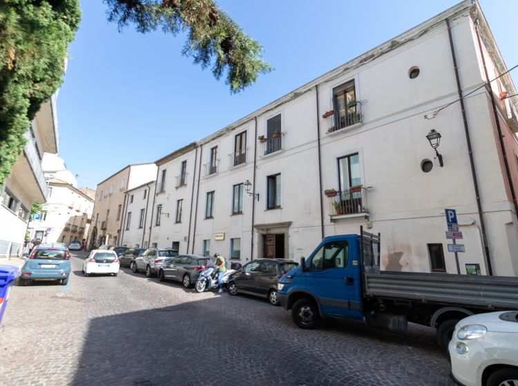 Appartamento in vendita, via Giuseppe Raffaelli  34, Centro Storico, Catanzaro