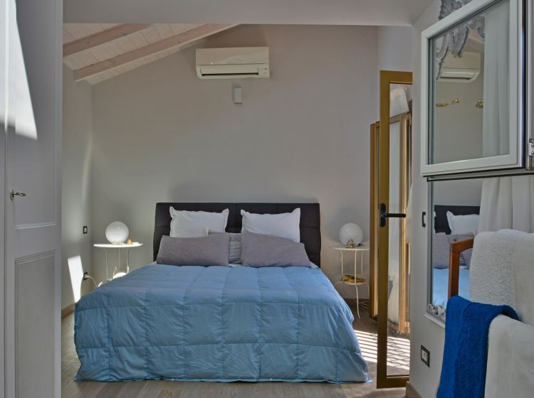 Villa in vendita, via Vallone, Borghetto San Nicolò, Bordighera