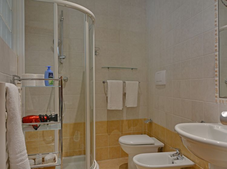 Villa in vendita, via Vallone, Borghetto San Nicolò, Bordighera