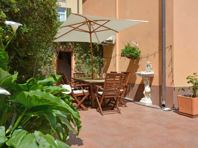 Villa in vendita, via Vallone, Borghetto San Nicolò, Bordighera