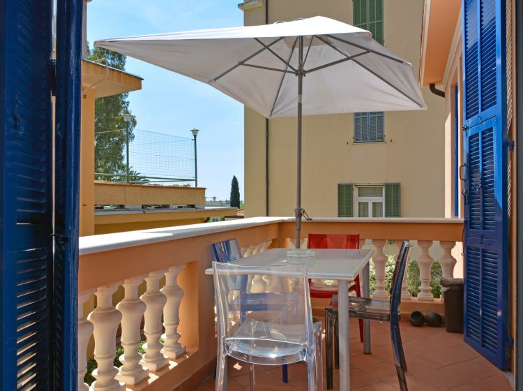 Villa in vendita, via Vallone, Borghetto San Nicolò, Bordighera