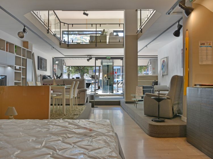 Negozio in vendita, via Martiri della Libertà  16, Sanremo