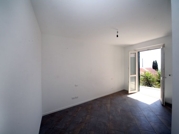 Trilocale in vendita, via Tessarole  30, Castagnabuona, Varazze