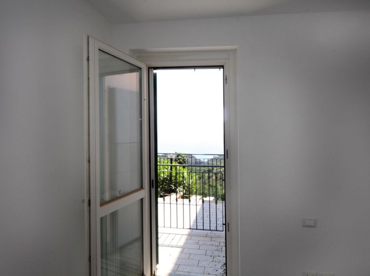 Trilocale in vendita, via Tessarole  30, Castagnabuona, Varazze