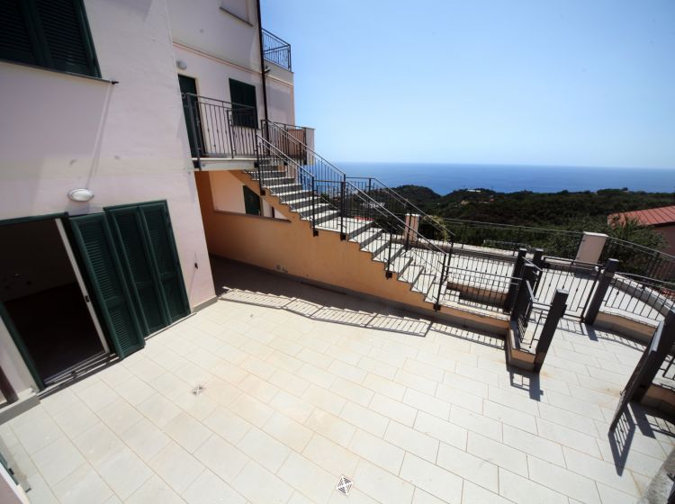 Trilocale in vendita, via Tessarole  30, Castagnabuona, Varazze