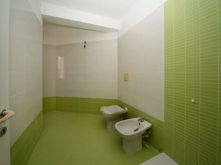Trilocale in vendita, via Tessarole  30, Castagnabuona, Varazze