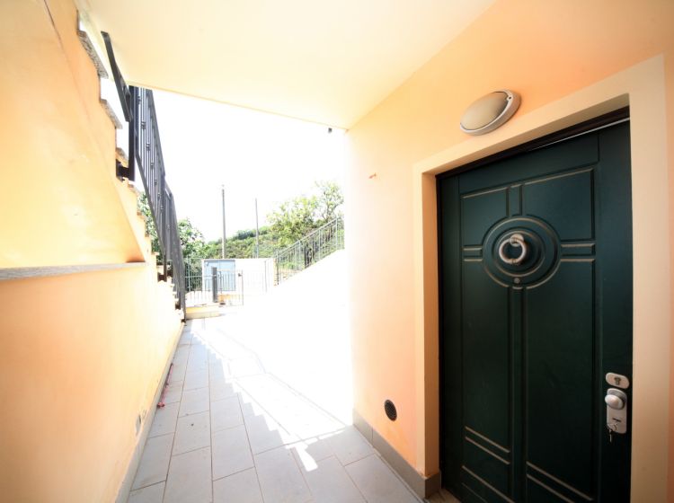 Trilocale in vendita, via Tessarole  30, Castagnabuona, Varazze