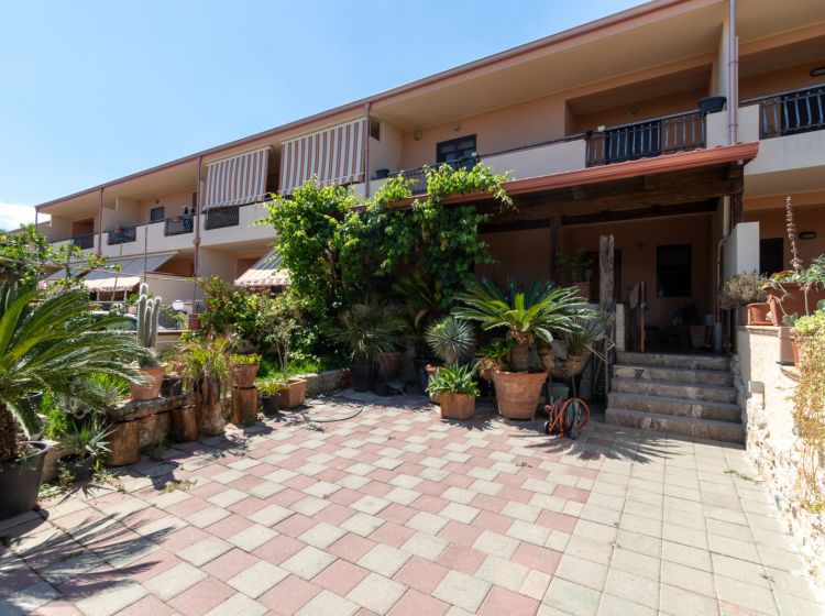 Villa in vendita, via Guglielmo Papaleo  27, Catanzaro Lido, Catanzaro