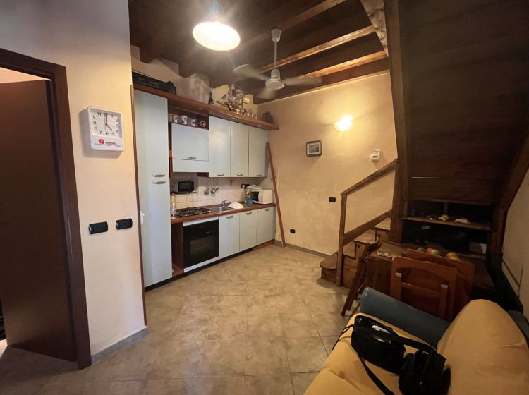 Bilocale in vendita, via Oliveto, Pitelli, La Spezia