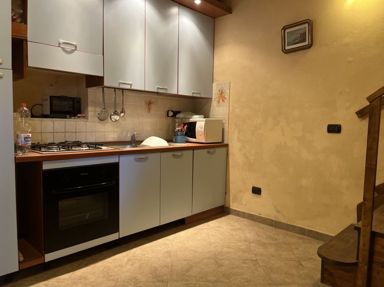 Bilocale in vendita, via Oliveto, Pitelli, La Spezia