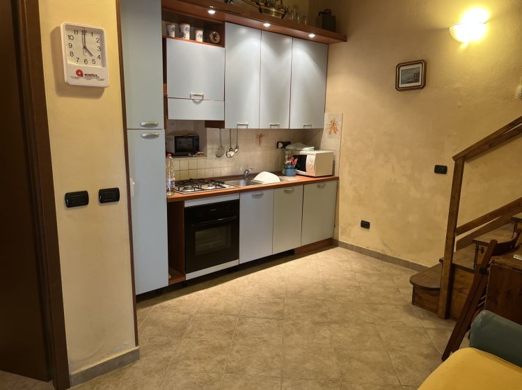Bilocale in vendita, via Oliveto, Pitelli, La Spezia