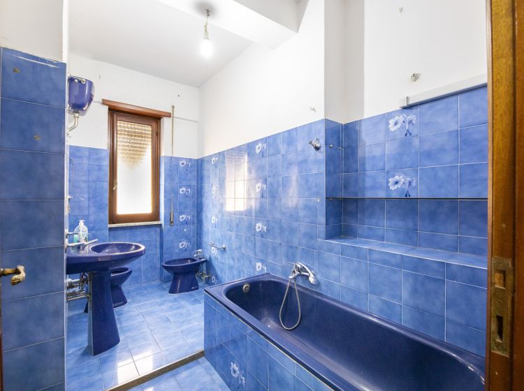 Quadrilocale in vendita, via Giovanni da Borgogna  32, Prima Porta, Roma