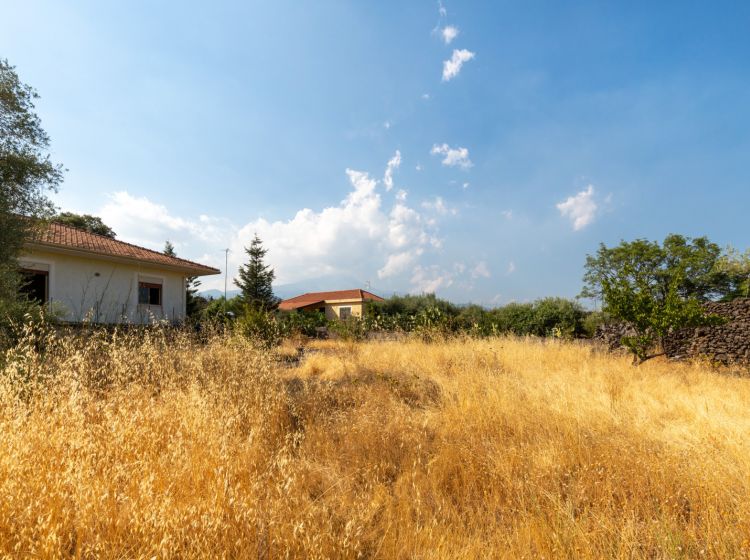 Villa in vendita, via delle Ortensie  27, Pedara
