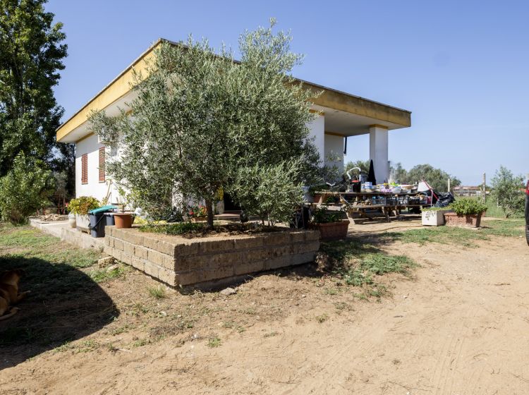 Villa in vendita, via Campo Cerreto  79, Tre Cancelli, Nettuno